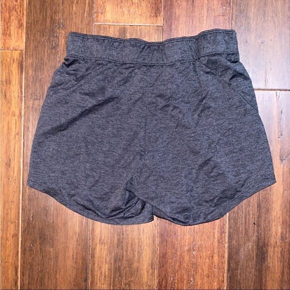 Nike Shorts   - Picture 4 of 4